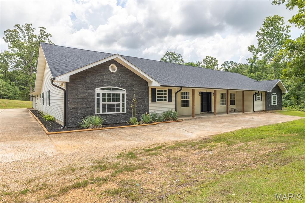 251 Rival Lane Poplar Bluff, MO 63901 - Photo 2 of 43