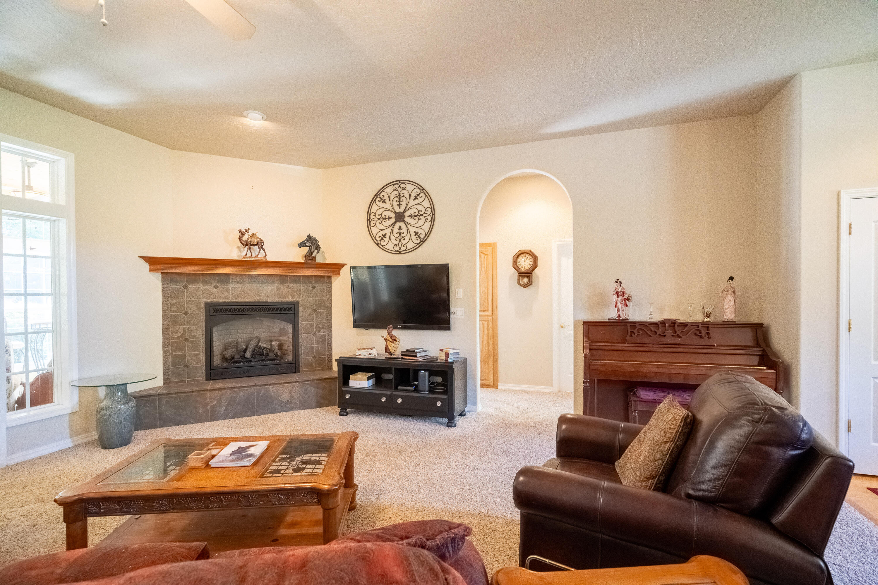 2854 Riverbanks Road Grants Pass, OR 97527 - Photo 14 of 62 DSC07846-HDR
