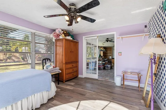 $349,900 | 2091 Oyster Creek Drive, Englewood, FL 34224