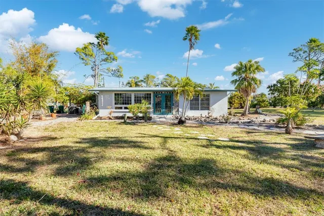 $349,900 | 2091 Oyster Creek Drive, Englewood, FL 34224