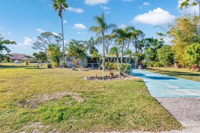 $349,900 | 2091 Oyster Creek Drive, Englewood, FL 34224