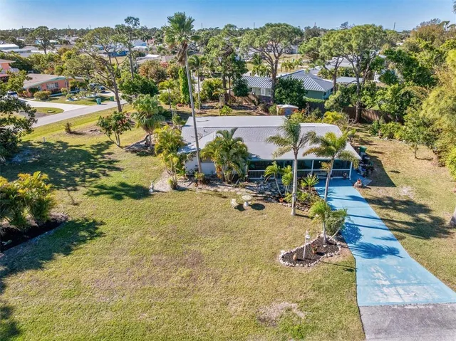 $349,900 | 2091 Oyster Creek Drive, Englewood, FL 34224