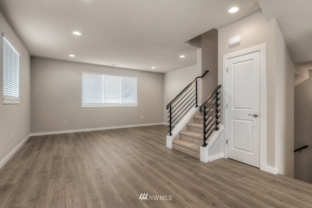3517 193rd Street Southeast, Unit 18 Bothell, WA 98012 - Photo 3 of 19 Gallery Image 3