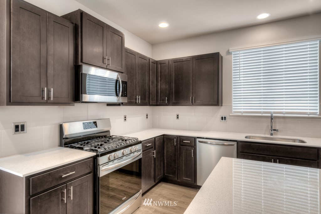 3517 193rd Street Southeast, Unit 18 Bothell, WA 98012 - Photo 5 of 19 Gallery Image 5