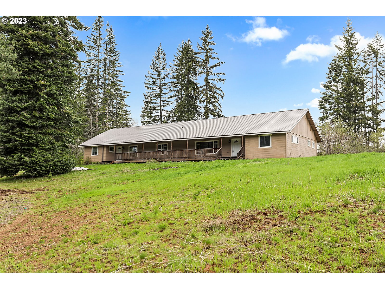 189 Acme Road White Salmon, WA 98672 - Photo 1 of 48 a view of a house with a yard