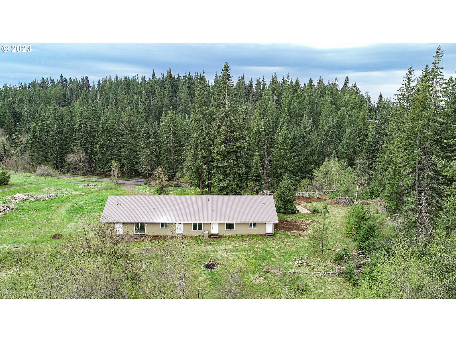 189 Acme Road White Salmon, WA 98672 - Photo 44 of 48 a different pictures of a house