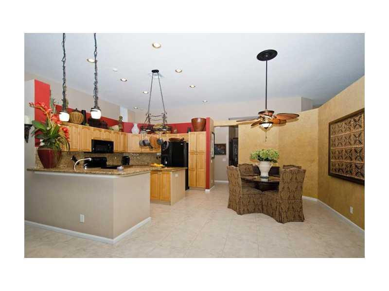 359 Mallard Road Weston, FL 33327 - Photo 14 of 20 Kitchen