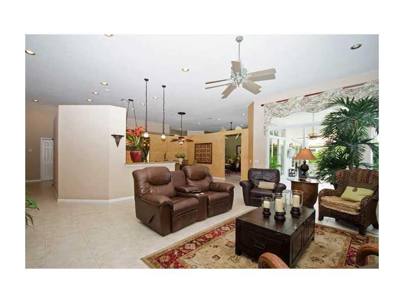 359 Mallard Road Weston, FL 33327 - Photo 15 of 20 Exterior Front