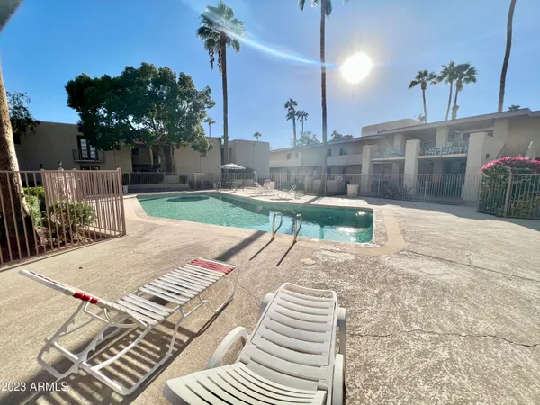 $1,585 | 3313 North 68th Street, Unit 218E, Scottsdale, AZ 85251