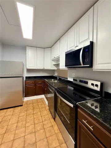 $2,250 | 8035 Southwest 107th Avenue, Unit 317, Miami, FL 33173