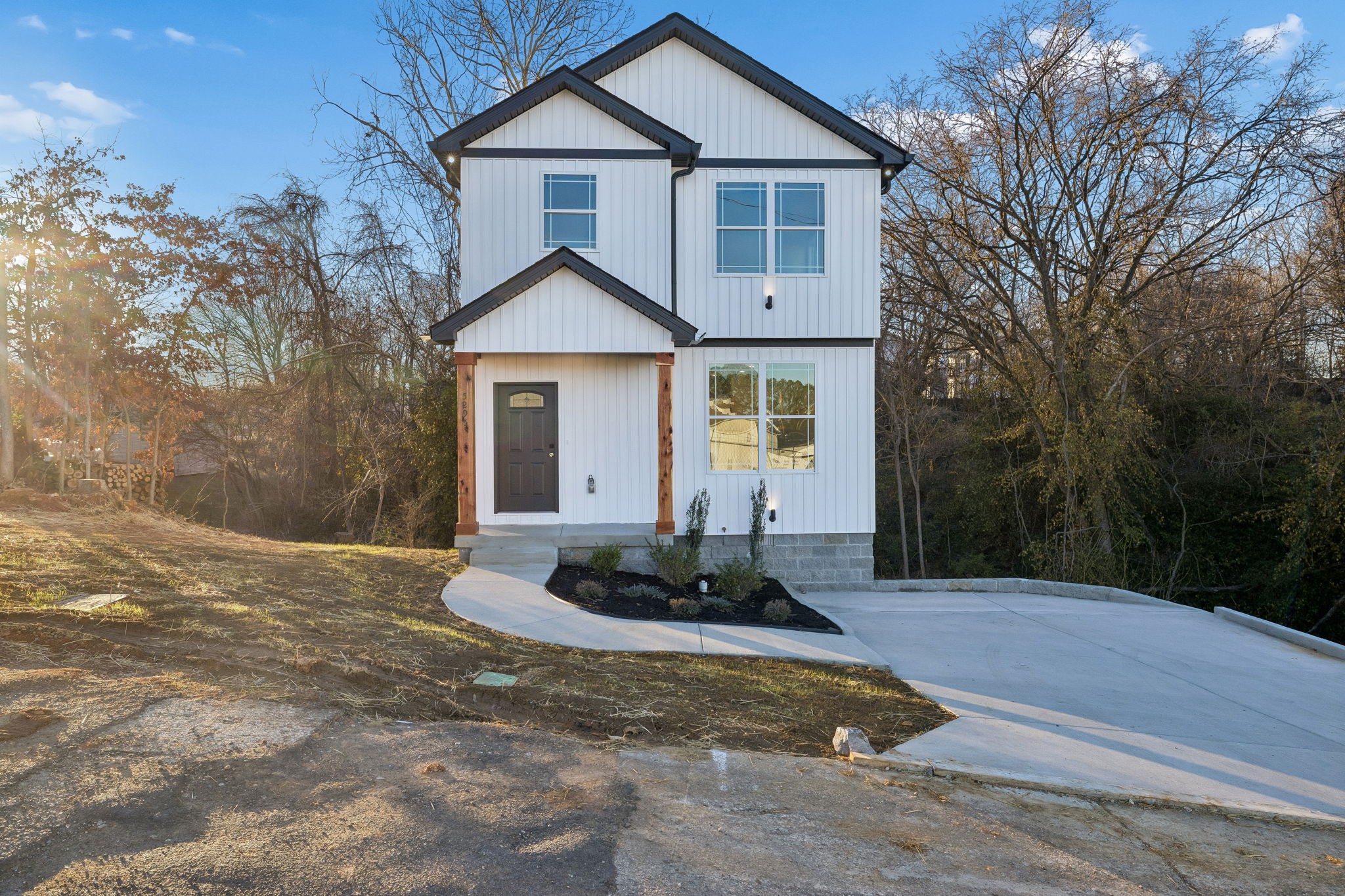 5295 Matthews Street Springfield, TN 37172 - Photo 1 of 32