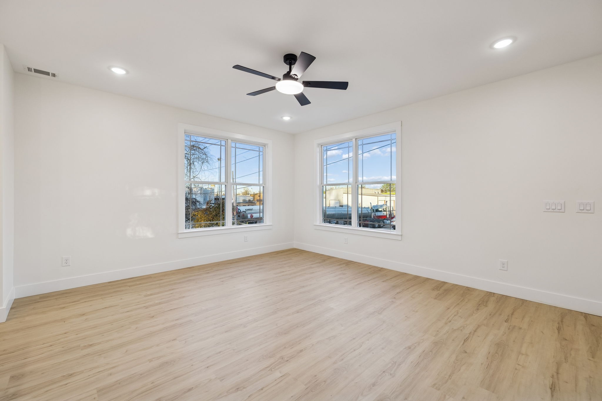 5295 Matthews Street Springfield, TN 37172 - Photo 9 of 32