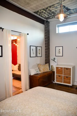 $324,900 | 17-19 Linden Street, Pittsfield, MA 01201