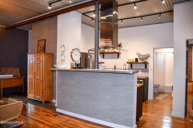 $324,900 | 17-19 Linden Street, Pittsfield, MA 01201