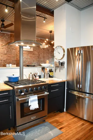 $324,900 | 17-19 Linden Street, Pittsfield, MA 01201