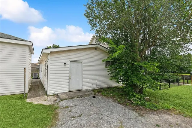 $329,900 | 601 Mehle Street, Arabi, LA 70032