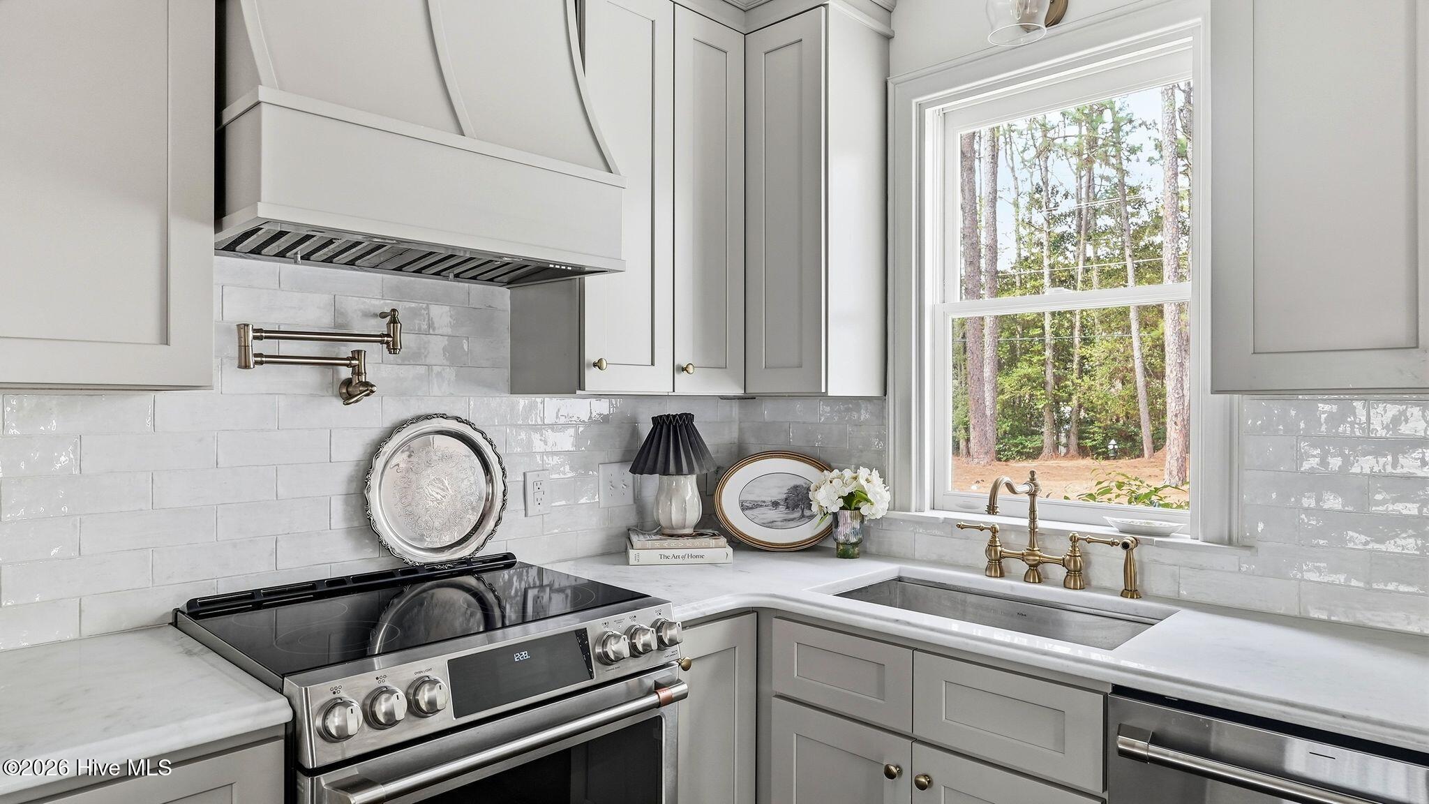 225 Hill Road Southern Pines, NC 28387 - Photo 9 of 69 mls_225hillreshoot_015 copy