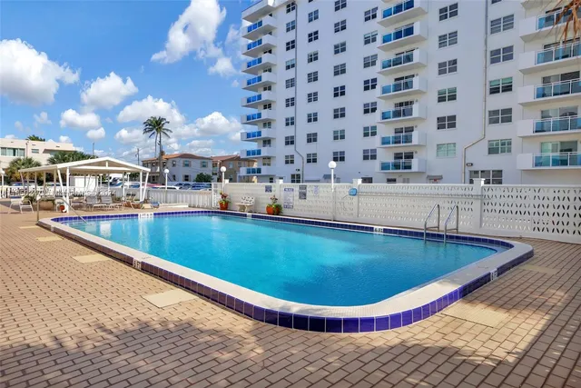 $369,900 | 1601 South Ocean Drive, Unit 501, Hollywood, FL 33019
