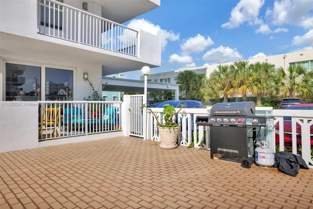 $369,900 | 1601 South Ocean Drive, Unit 501, Hollywood, FL 33019