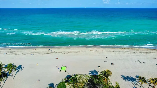 $369,900 | 1601 South Ocean Drive, Unit 501, Hollywood, FL 33019