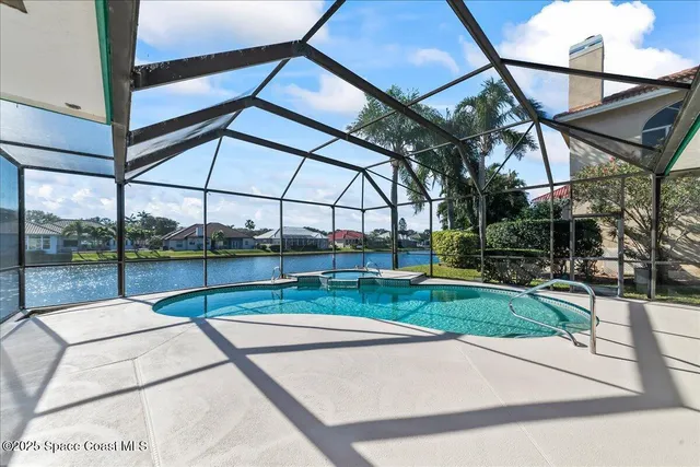 a picture of floor plan