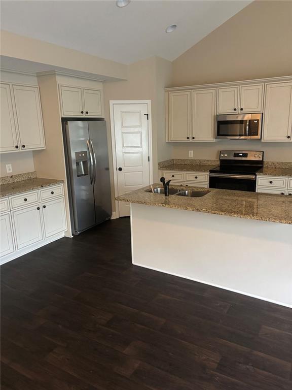 621 Rockwell Church Road Northwest Winder, GA 30680 - Photo 5 of 19