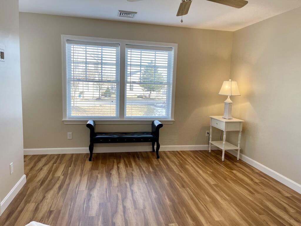 35 Barefoot Cottage Road, Unit 107 Wells, ME 04090 - Photo 13 of 25 13. Primary Bedroom