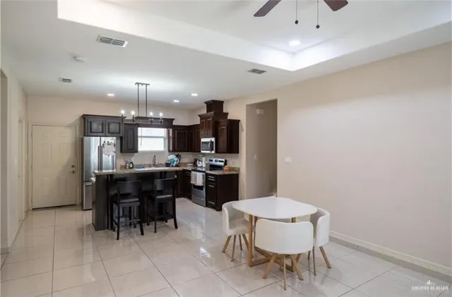 $1,250 | 304 South Ridge Lane, San Juan, TX 78589