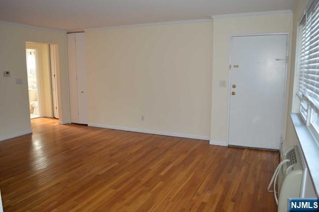 420 Sheridan Place, Unit 9 Fairview, NJ 07022 - Photo 3 of 8