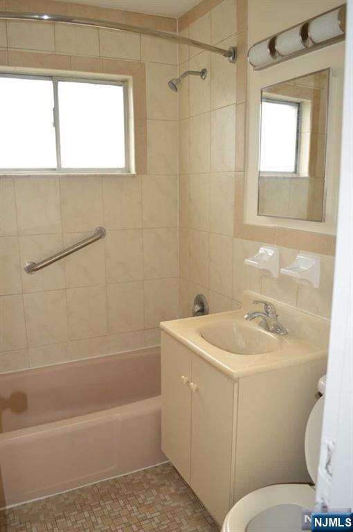 420 Sheridan Place, Unit 9 Fairview, NJ 07022 - Photo 8 of 8