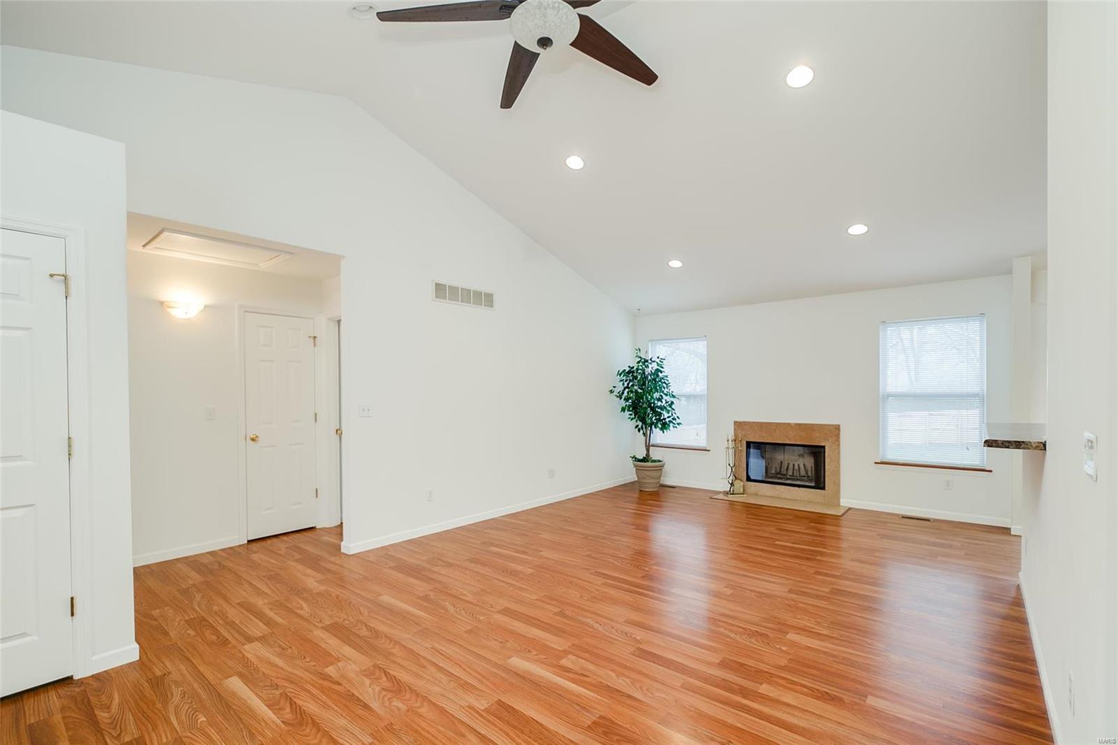 3367 Old Baumgartner Road St. Louis, MO 63129 - Photo 7 of 36 Gallery Image 7