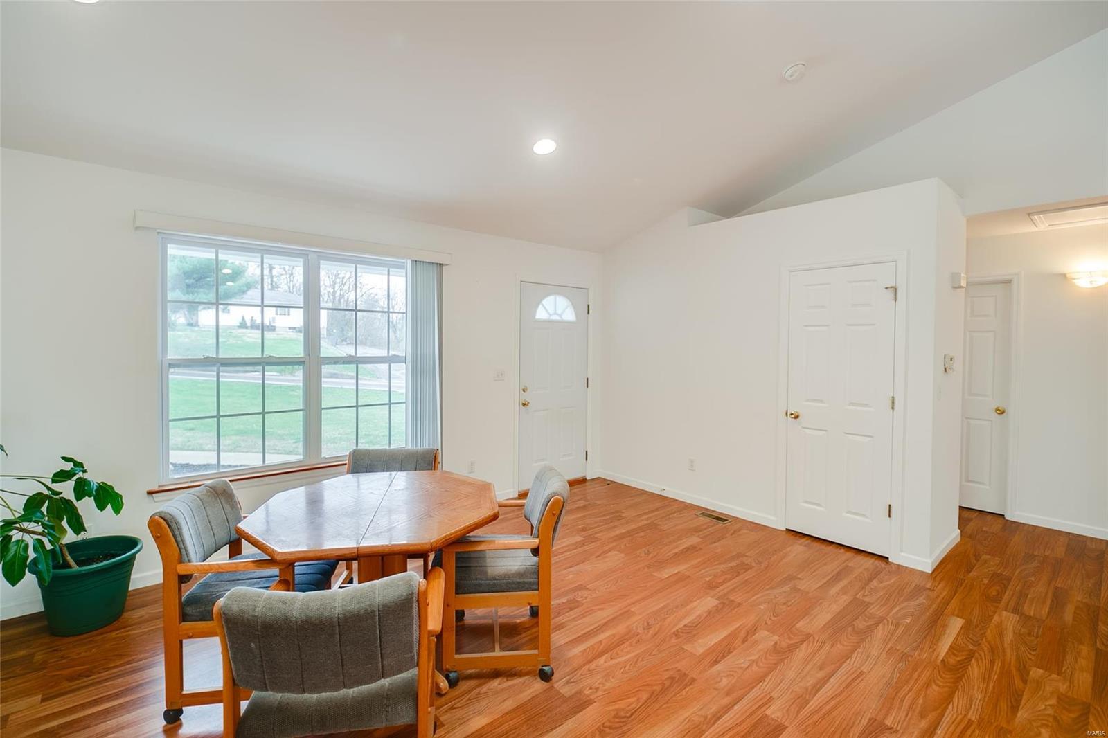 3367 Old Baumgartner Road St. Louis, MO 63129 - Photo 8 of 36 Gallery Image 8