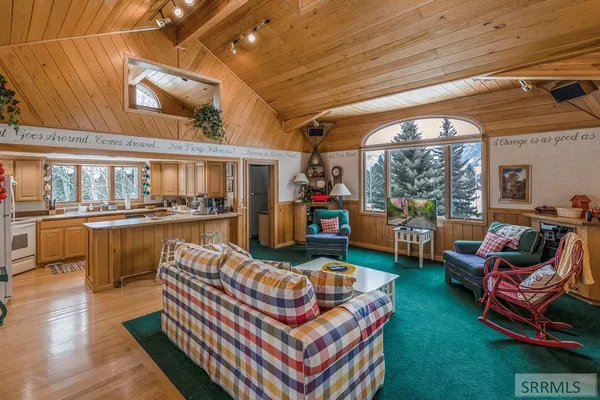 $8,000,000 | 535 Swan Lane, Irwin, ID 83428