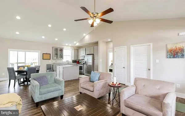 $465,000 | 15 Glenaire Road, Bunker Hill, WV 25413