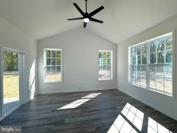 $465,000 | 15 Glenaire Road, Bunker Hill, WV 25413