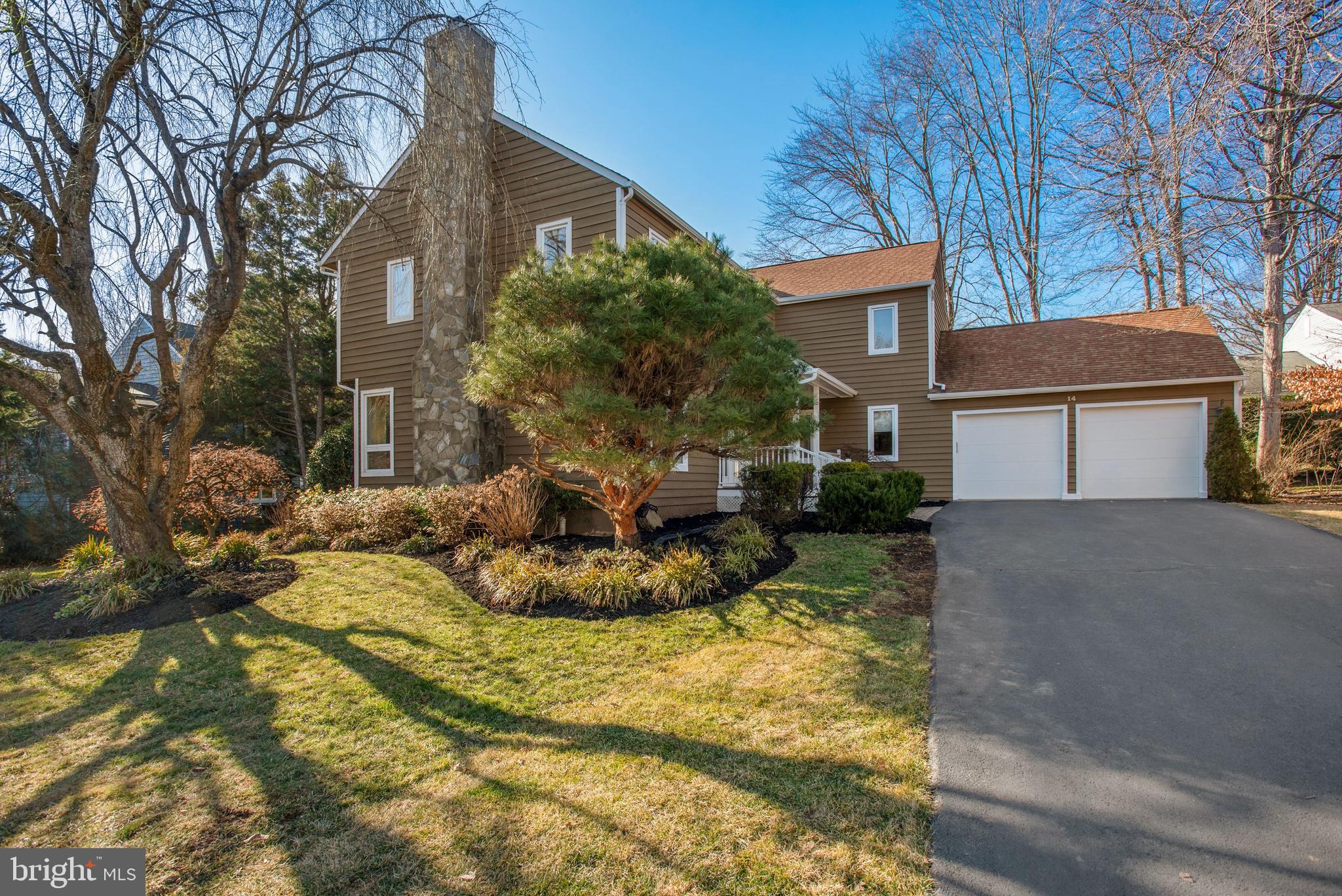 14 Rutherford Circle Sterling, VA 20165 - Photo 2 of 32 Gallery Image 2