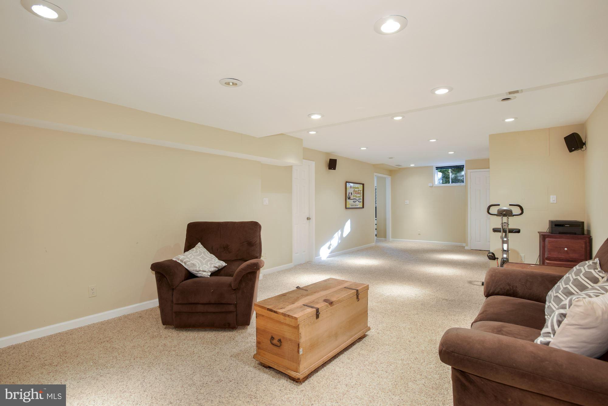 14 Rutherford Circle Sterling, VA 20165 - Photo 26 of 32 Gallery Image 26