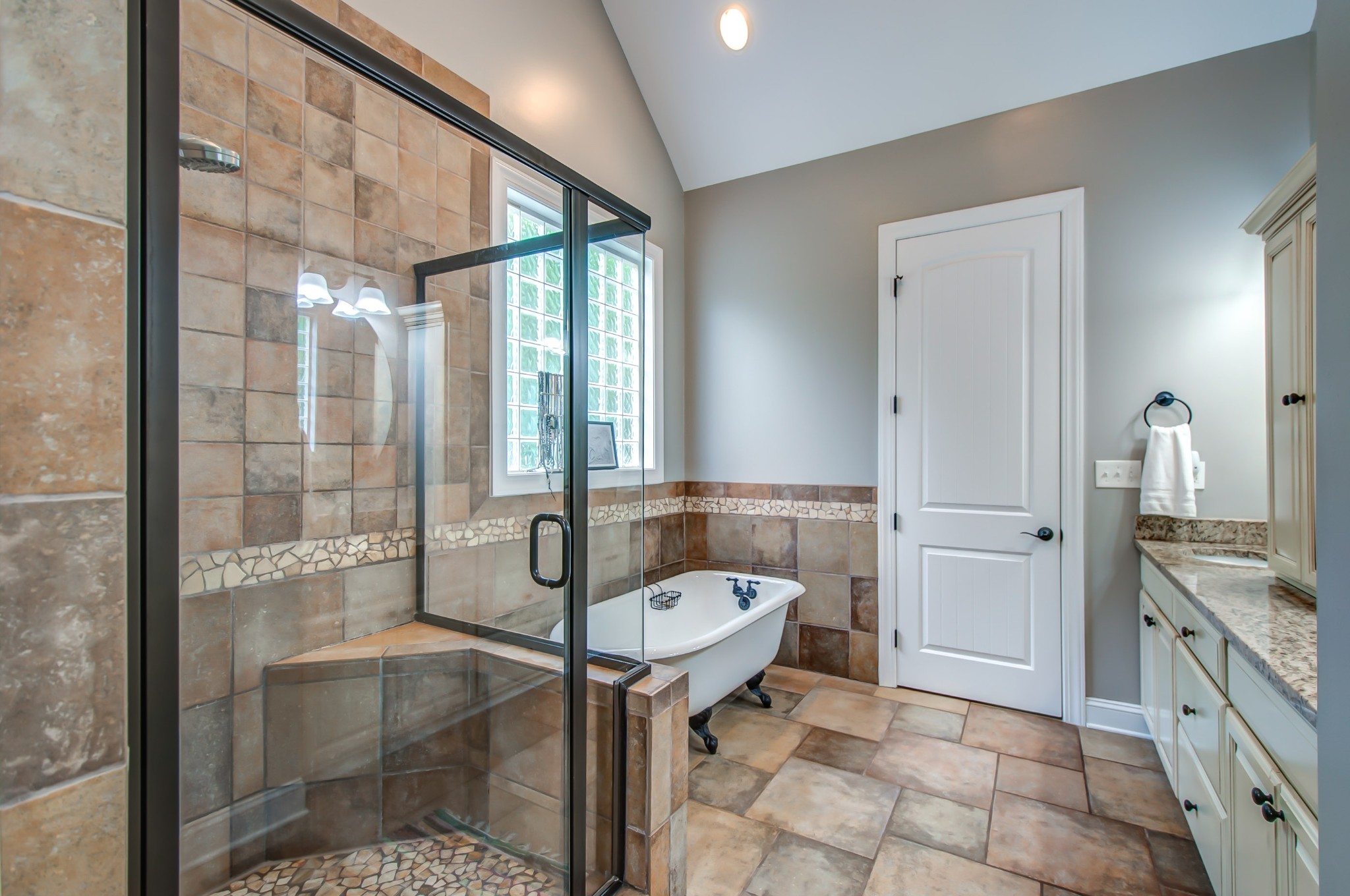 4864 Ash Hill Road Spring Hill, TN 37174 - Photo 8 of 38 Gallery Image 8