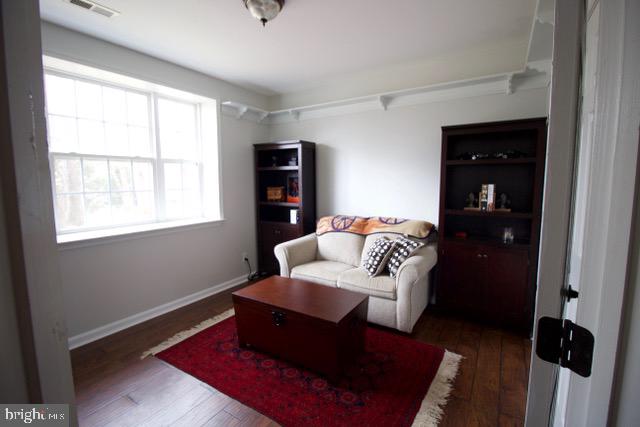 17 Ridgeway Road Stafford, VA 22556 - Photo 22 of 24 a living room with furniture and a window
