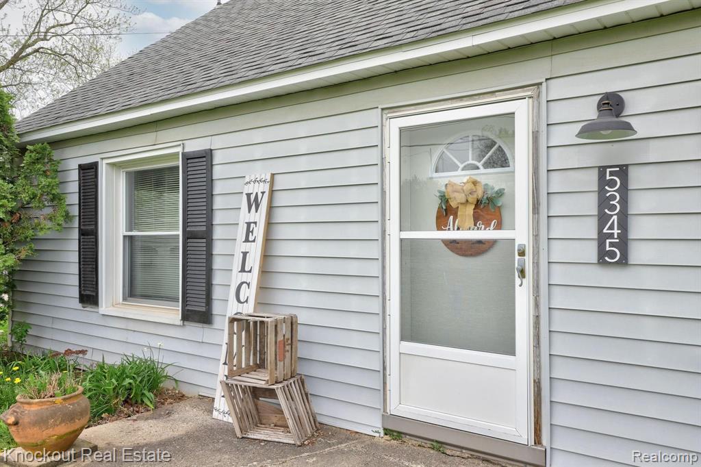 5345 North State Road Davison, MI 48423 - Photo 45 of 48