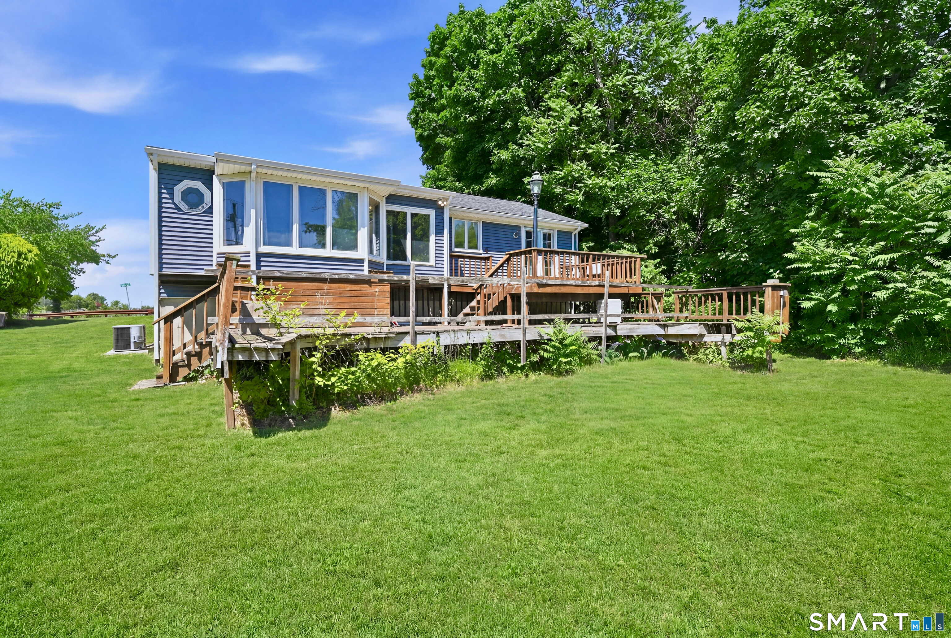 699 Selbys Pond Road Stratford, CT 06615 - Photo 24 of 31
