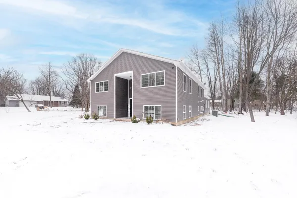 $359,000 | 32844 Winther Avenue, Paw Paw, MI 49079