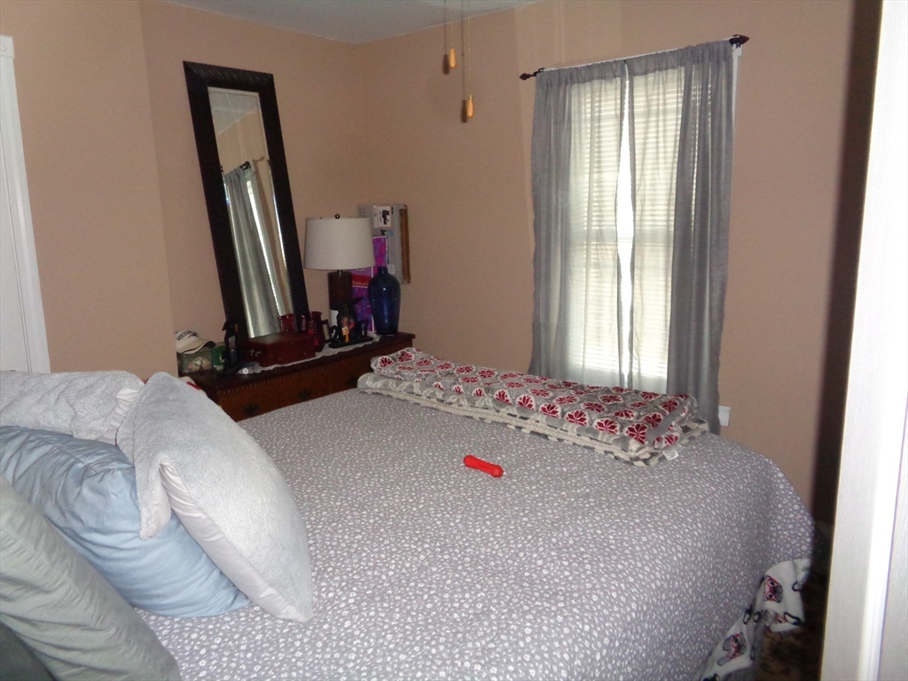 21-23 Eastford Road Southbridge, MA 01550 - Photo 11 of 39