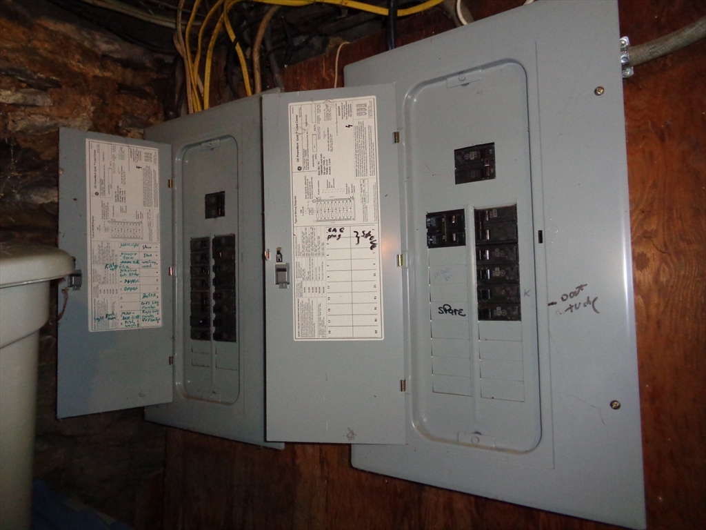 21-23 Eastford Road Southbridge, MA 01550 - Photo 19 of 39