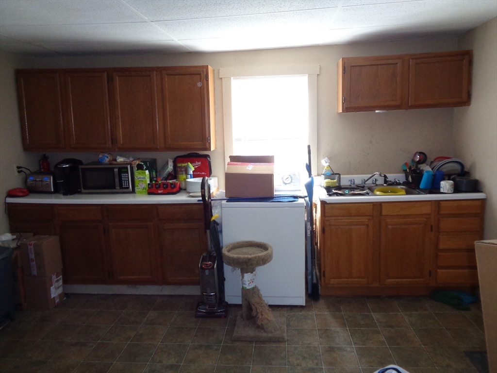 21-23 Eastford Road Southbridge, MA 01550 - Photo 26 of 39