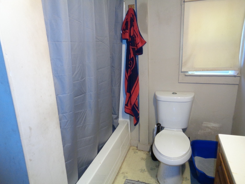 21-23 Eastford Road Southbridge, MA 01550 - Photo 32 of 39