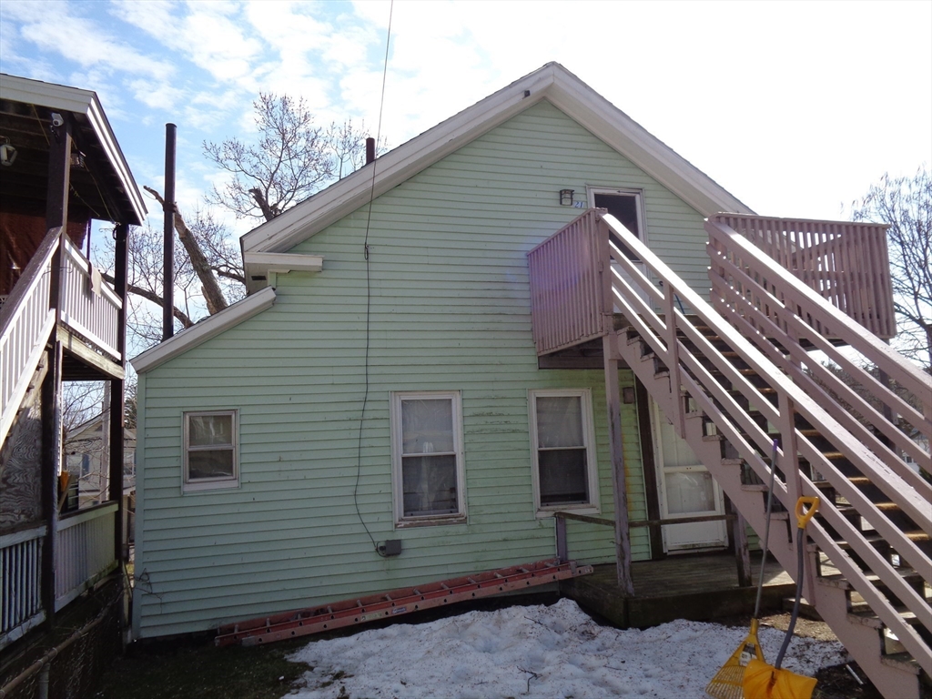 21-23 Eastford Road Southbridge, MA 01550 - Photo 5 of 39