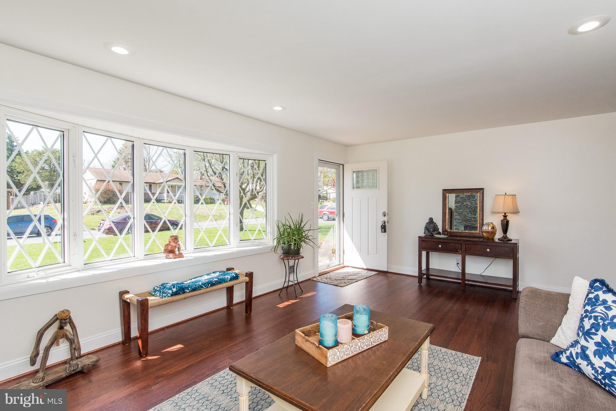 127 North Lynbrook Road Bel Air, MD 21014 - Photo 2 of 30 Living Room