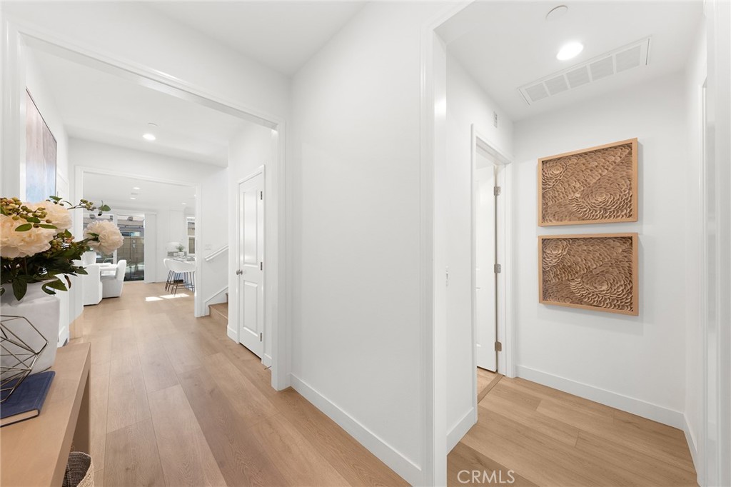 112 Velvetleaf Irvine, CA 92620 - Photo 4 of 51