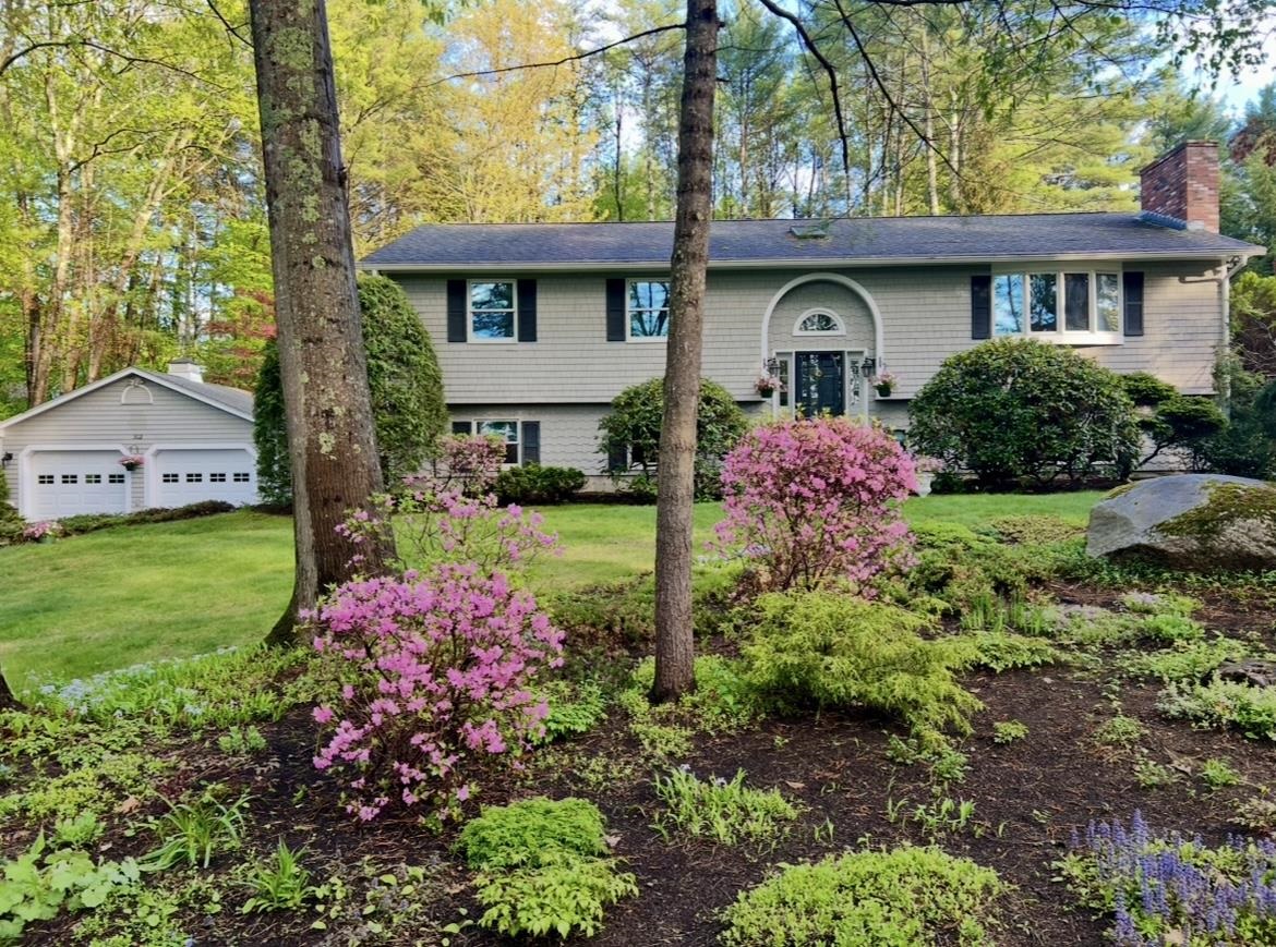 302 Dockham Shore Road Gilford, NH 03249 - Photo 2 of 49
